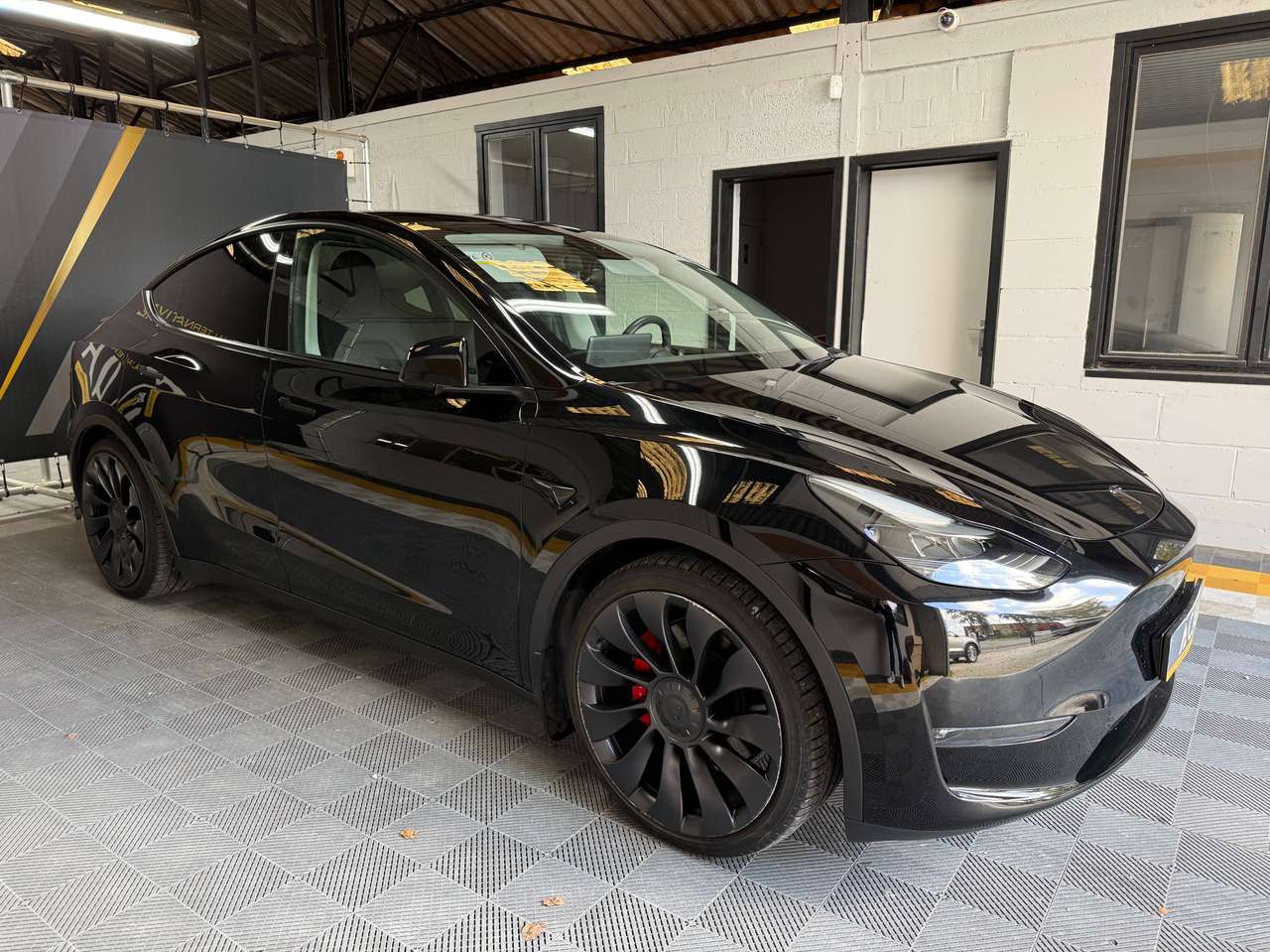 Tesla Model Y  Model Y 72.5 kWh Dual Motor Performance – GARANTIE TESLA 2030