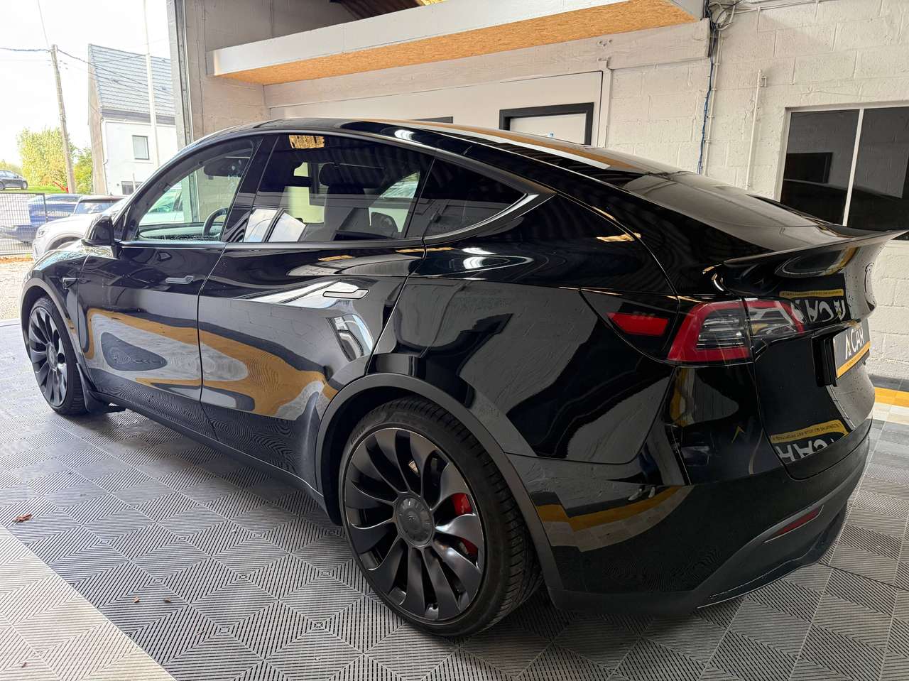 Tesla Model Y  Model Y 72.5 kWh Dual Motor Performance – GARANTIE TESLA 2030
