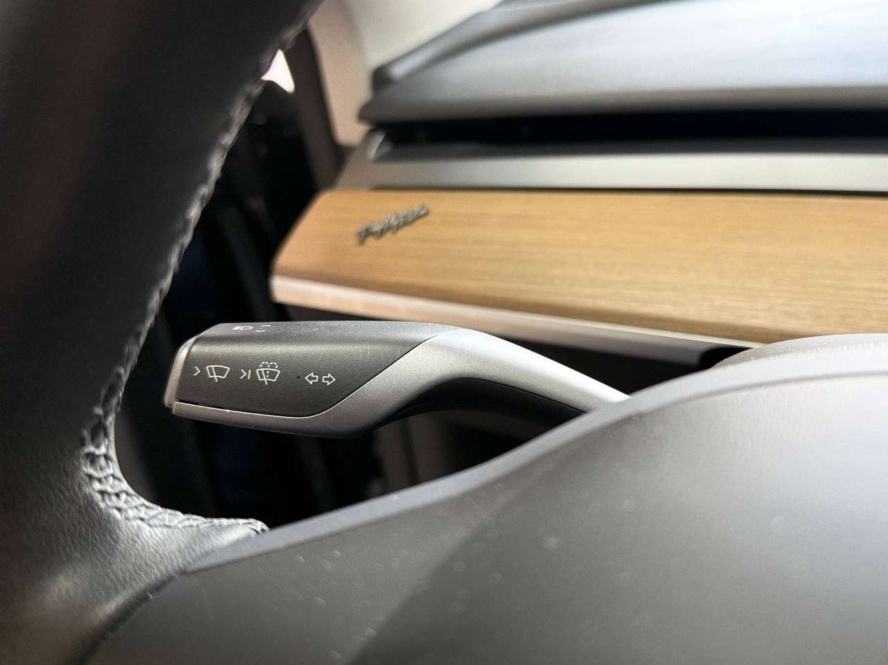 Tesla Model Y  Model Y 72.5 kWh Dual Motor Performance – GARANTIE TESLA 2030