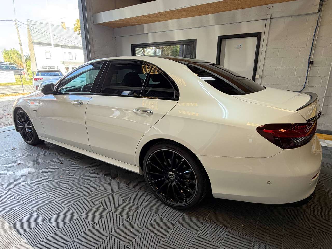Mercedes-Benz E 220  E 220 d Business Solution AMG NIGHT EDITION – GARANTIE 12M